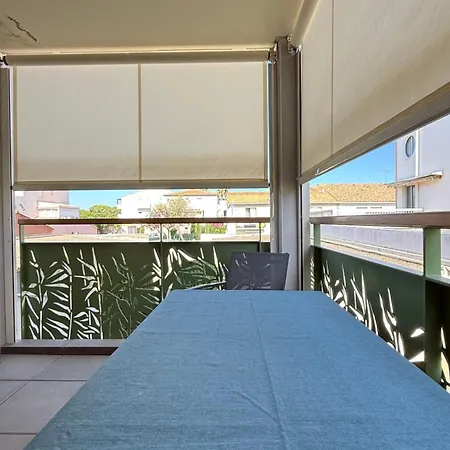 T2 Avec Terrasse Parking Et Cellier La Roseliere Apartment *